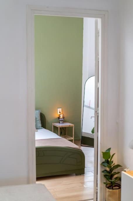 Peacock Guest House Mytilene ภายนอก รูปภาพ